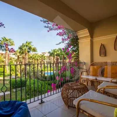 Ladybird - Veranda Beach House