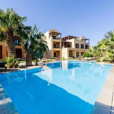 Wonderful apartment with prime location & pool