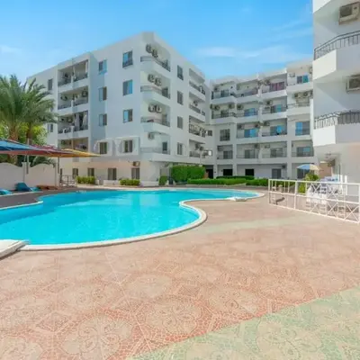 Luxury apartment on the pool