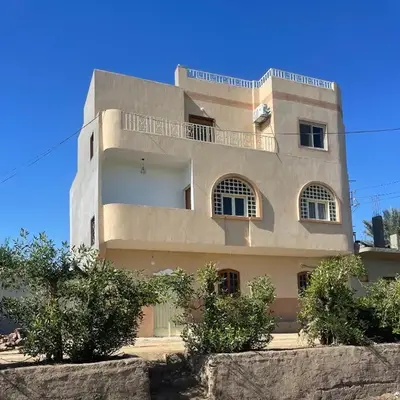 Flat in Kom