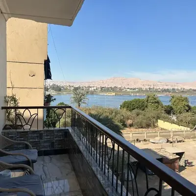 Oscar Apartment 9