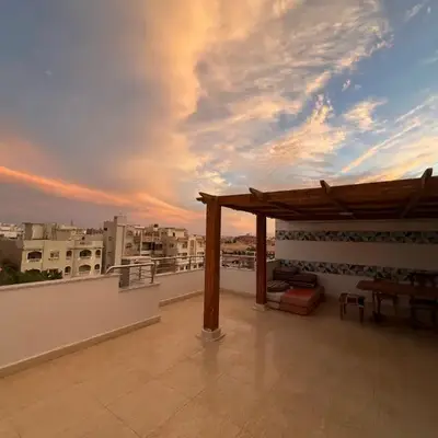 Poraa roof