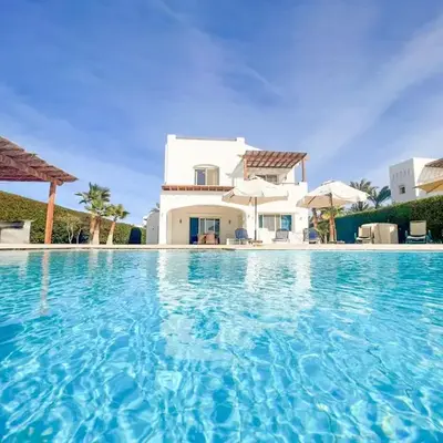 Luxury 4 bedroom villa with a heated pool