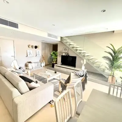 A Stunning Seaview Penthouse; 3bedrooms + nanny